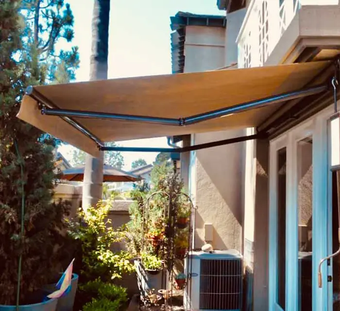 Manual & Electric Fully Retractable Awnings Signal Hill