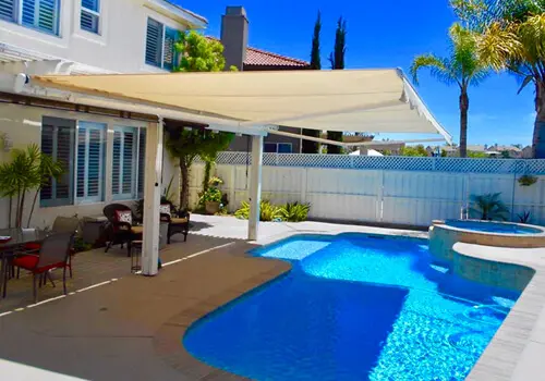 Retractable Awnings - Manual, Electric, Motorized