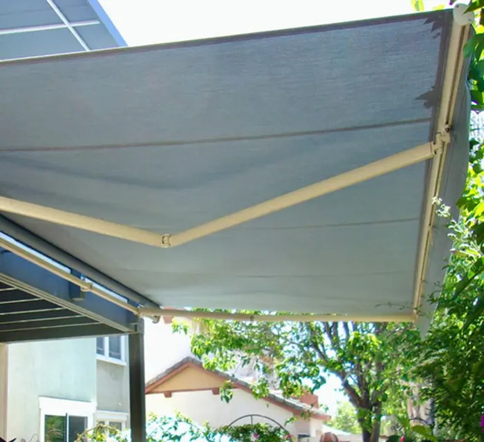 Retractable Awnings in Glendora & Pasadena, California