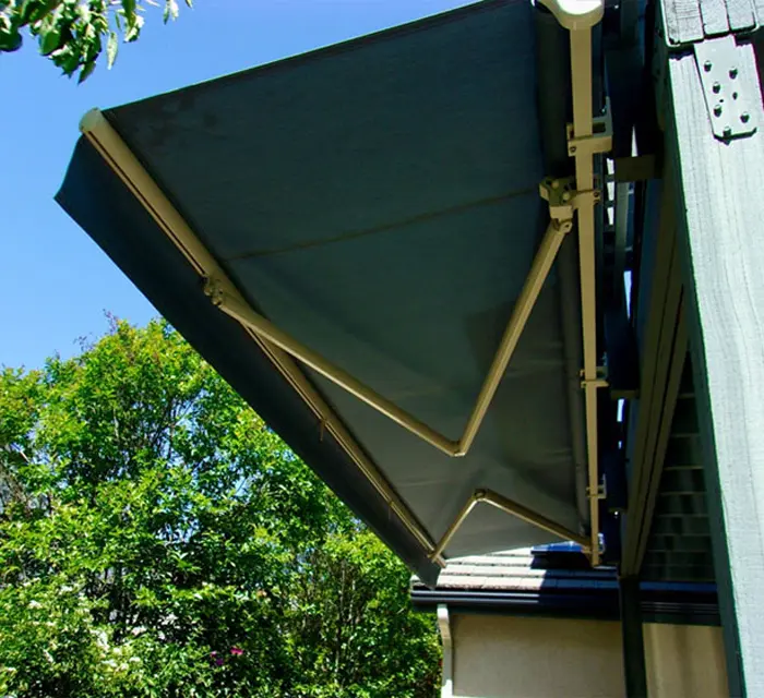 Motorized, Automatic & Manual Retractable Awnings