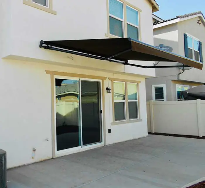 Manual & Electric Retractable Awnings for LA County, CA
