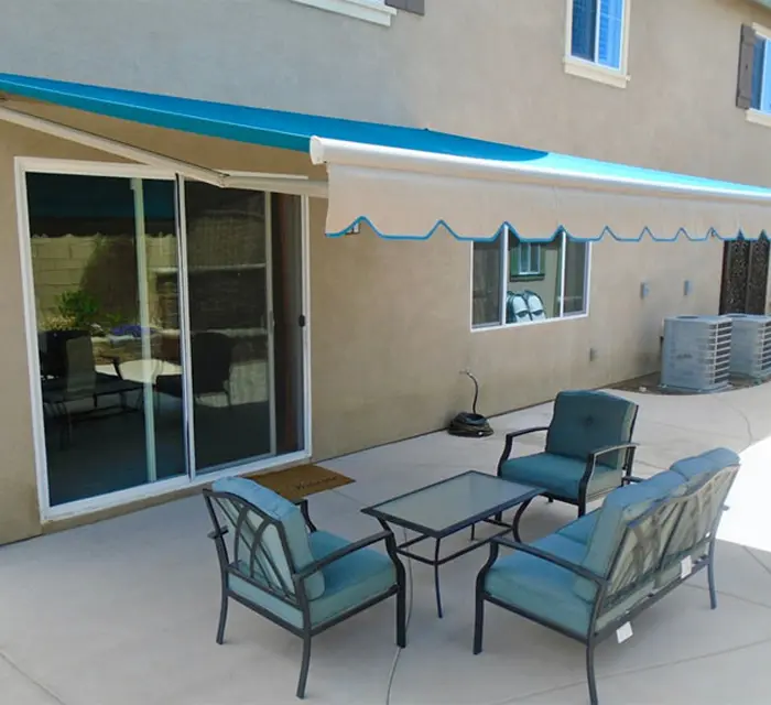 Manual & Electric Retractable Awnings for Yorba Linda, CA